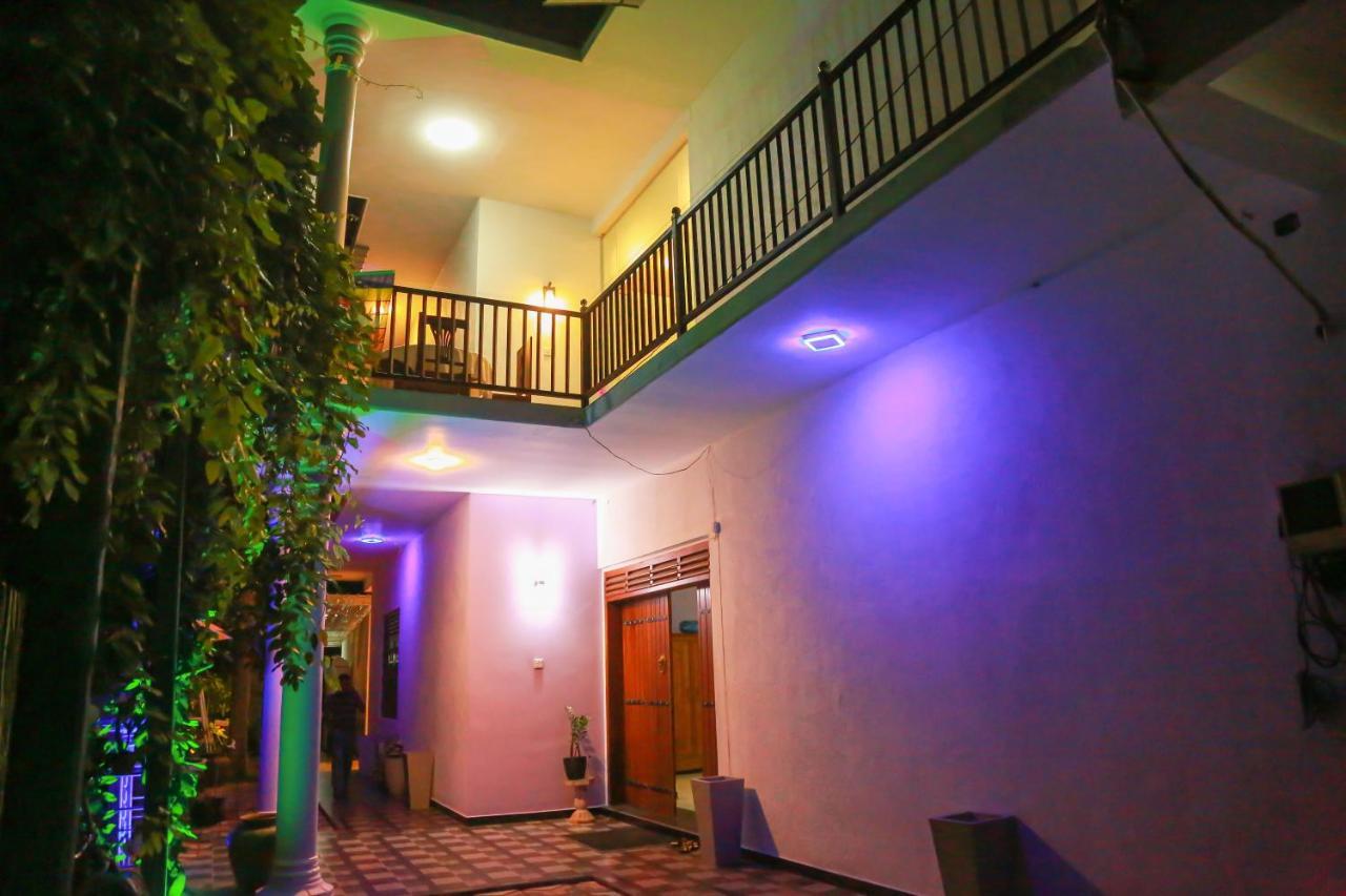 Jami River Side Hotel & Yala Safari Place Тиссамахарама Экстерьер фото